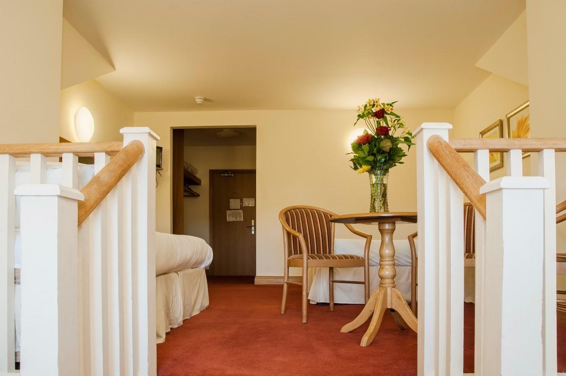 The Arches Hotel Клеърголуей Екстериор снимка